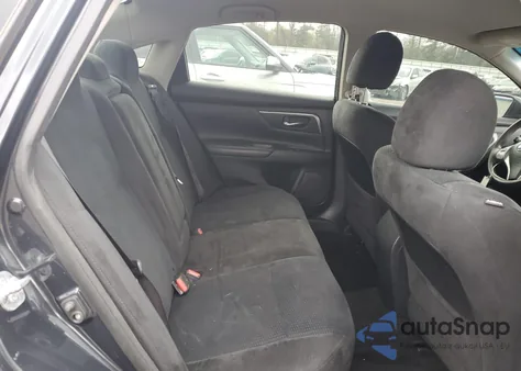 2015 Nissan Altima 2.5 z USA, uszkodzony, nr VIN 1N4AL3AP8FC470993